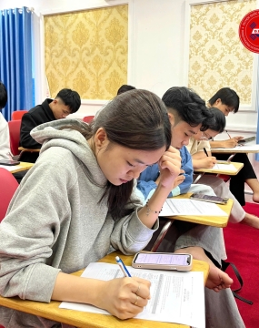 hình ảnh hướng dẫn visa cho các học viên