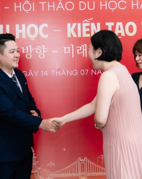 ĐẠI DIỆN TRƯỜNG ĐẠI HỌC HÀN QUỐC