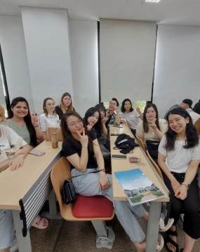  DU HỌC SINH ĐÔNG PHƯƠNG TẠI HÀN QUỐC