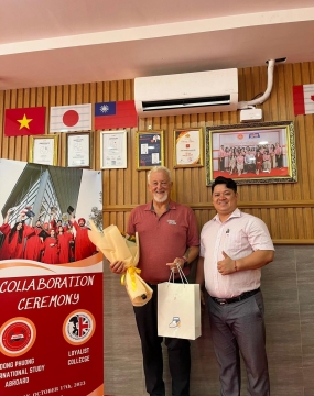 CHUYẾN GHÉ THĂM VÀ LÀM VIỆC CỦA TRƯỜNG CAO ĐẲNG LOYALIST CANADA