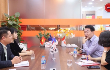BUỔI GHÉ THĂM VÀ GIAO LƯU CỦA ĐẠI DIỆN TRƯỜNG ĐẠI HỌC GWANGJU TẠI ĐÔNG PHƯƠNG
