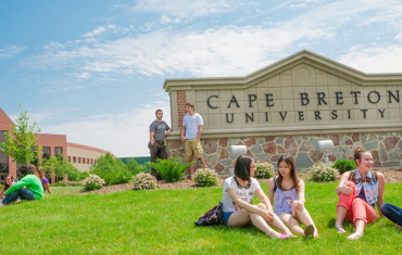 ĐẠI HỌC CAPE BRETON – MỘT TRONG NHỮNG TRƯỜNG CÓ HỌC PHÍ THẤP NHẤT CANADA