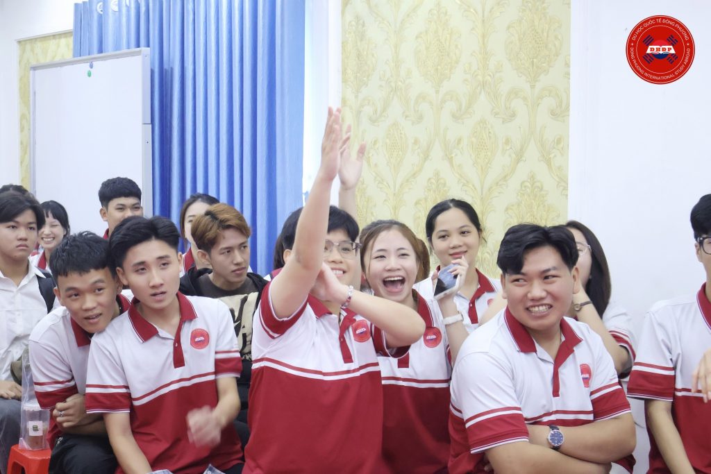 Giao lưu cùng Đông Phương